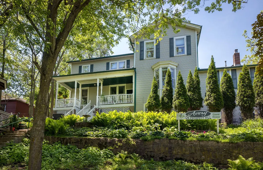 Avery On Prospect Hill Guest House-1